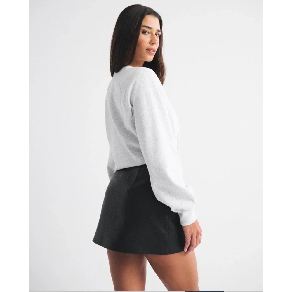 Abercrombie & Fitch The AF Scarlett Curve Love Mini Skort Ultra High Rise Black